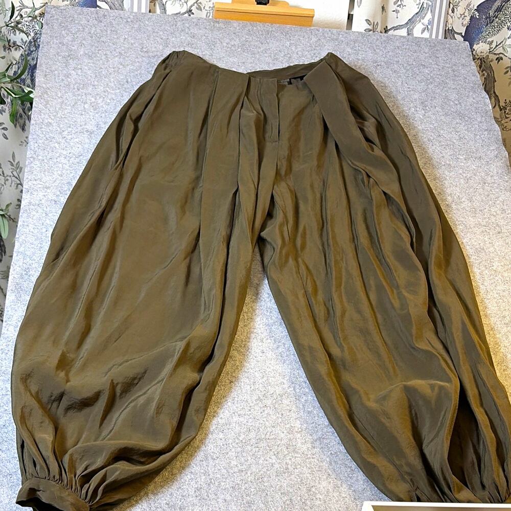 H&M Olive Green Harem Pant Size 6 Relaxed Fit Pockets Pleated Boho
